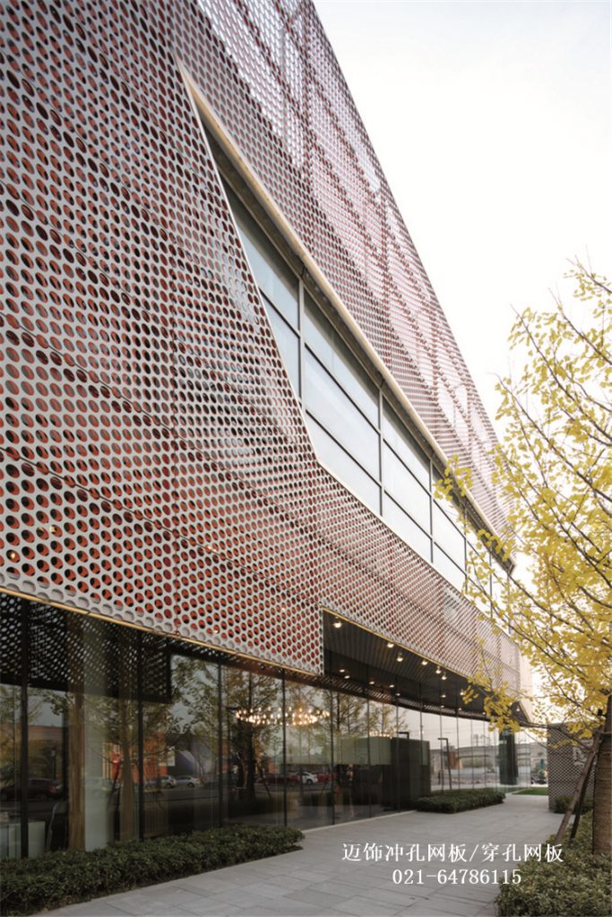 万科新城市中心的穿孔铝板/冲孔铝板幕墙建筑