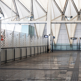 圆孔穿孔铝板打造的北京地铁昌平线西二旗站