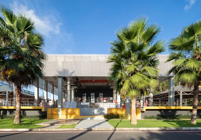 外立面防护网铝拉网板围栏